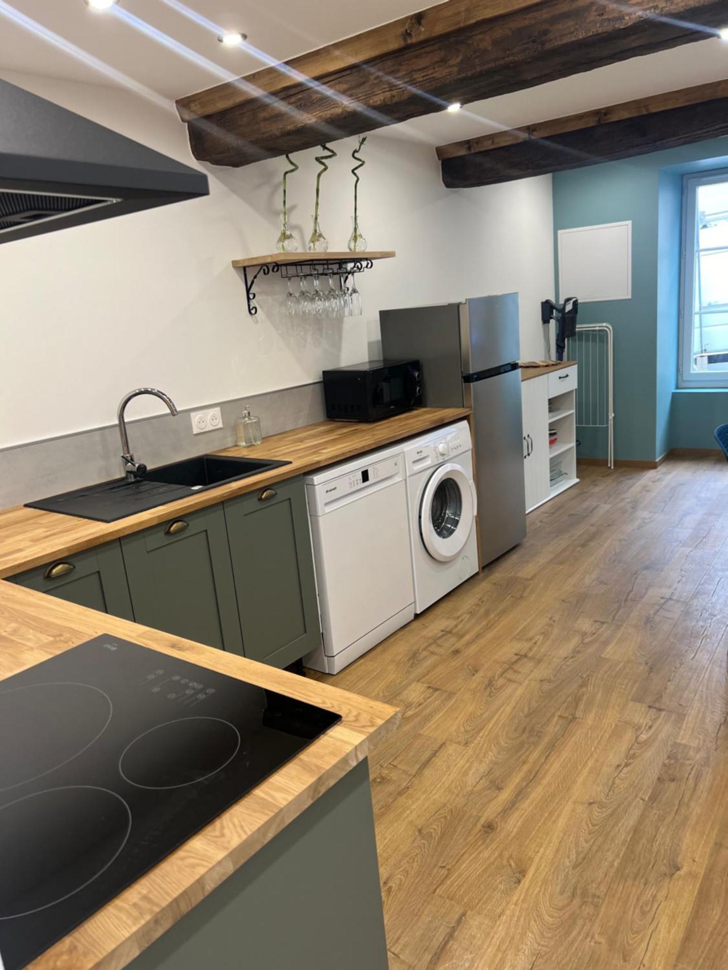 Maison Prive De Bourg 4 Personnes * Sainte-Marie-du-Mont (Manche)